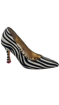 Claire Flowers - Women's Daphne Pumps