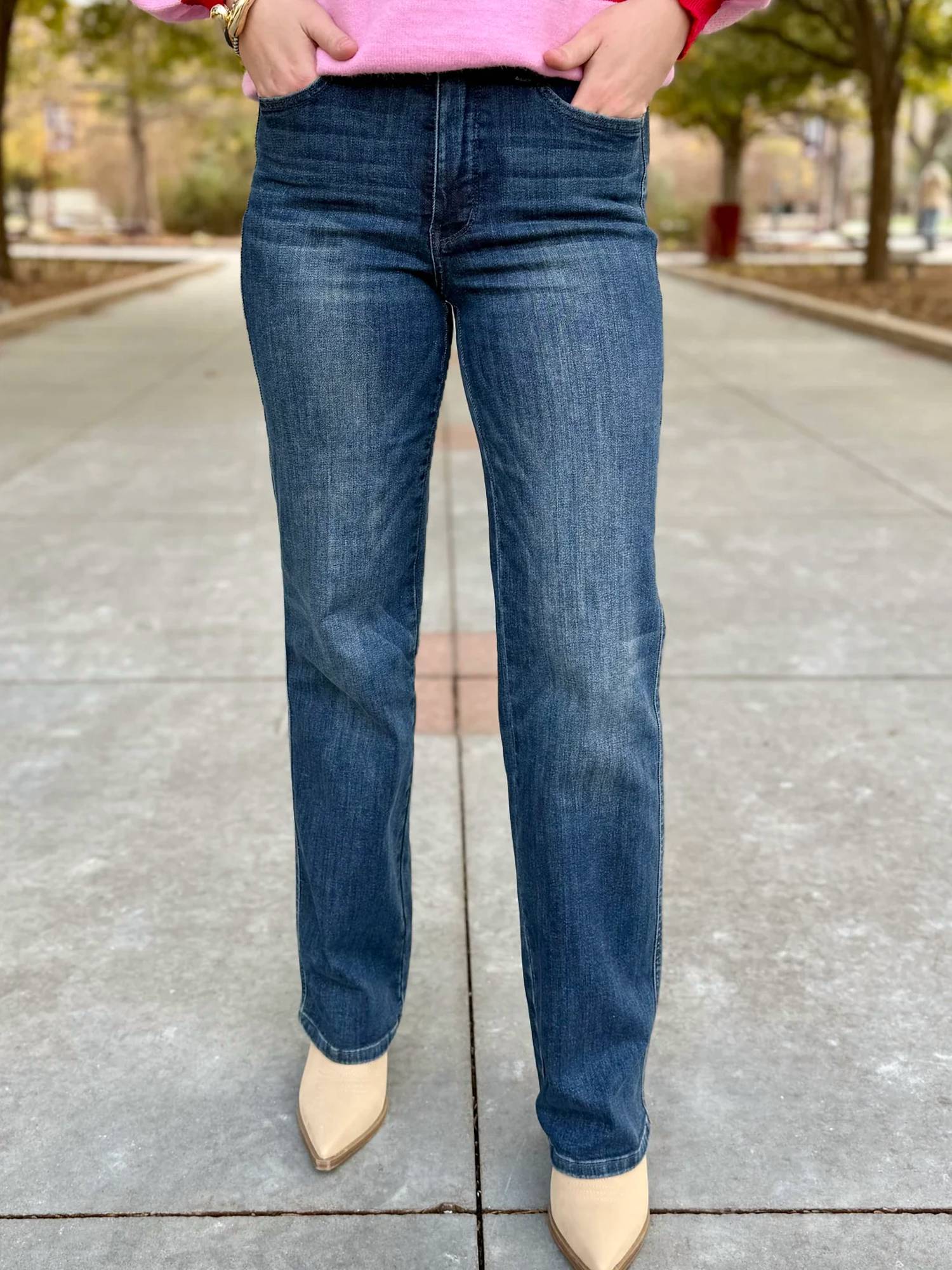 Judy Blue - Mid Rise Petite Straight Legs Tummy Control Classic Jeans