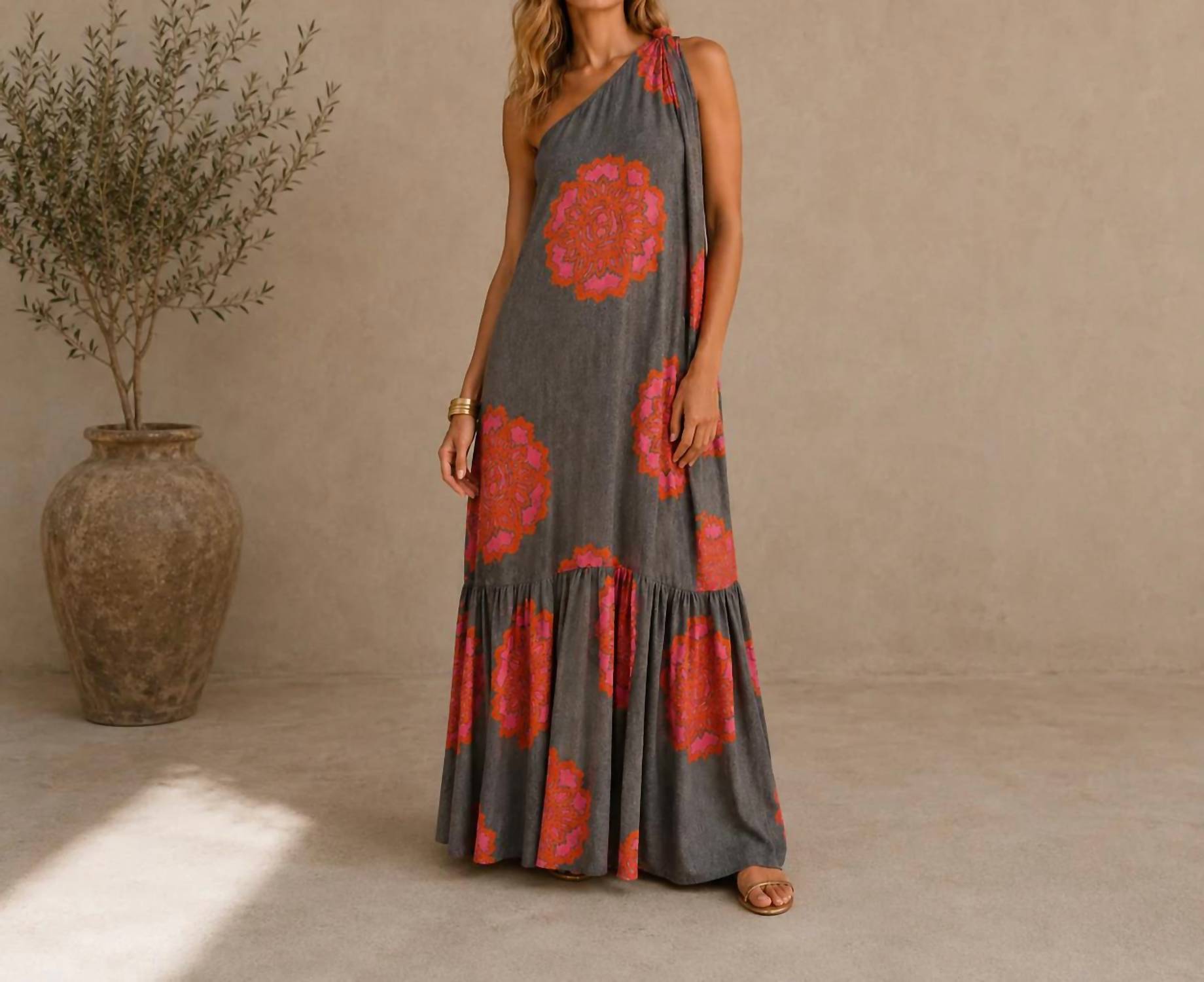 Mystery Resort - Elysia One-shoulder Maxi Dress