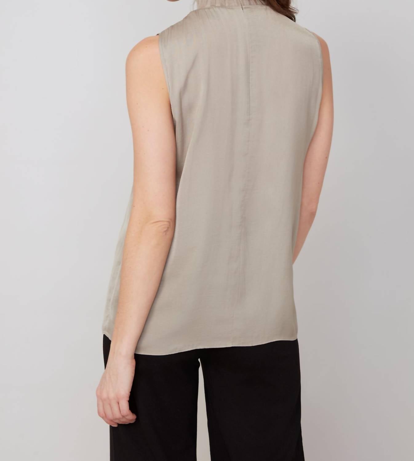 Renuar - Mock Neck Sleeveless Top