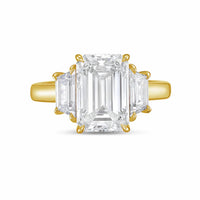 Diana M Jewels - Women's Emerald Lab-Grown Diamond Ring (20.00 Ct) - Signature