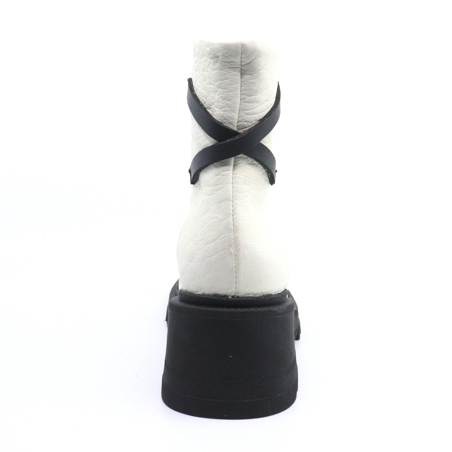 Hoola White Bootie