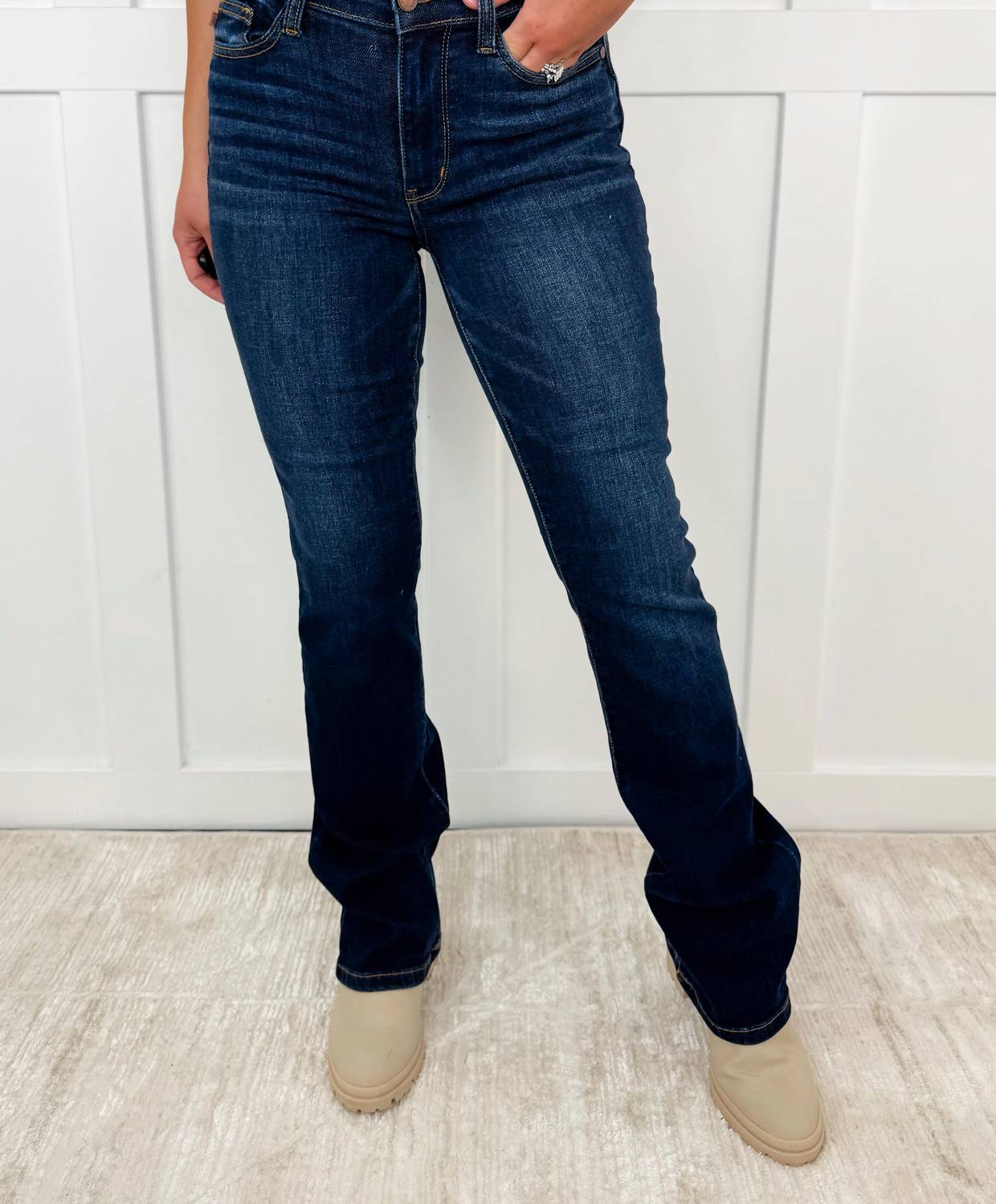 Judy Blue - Trish Mid-rise Bootcut Jeans
