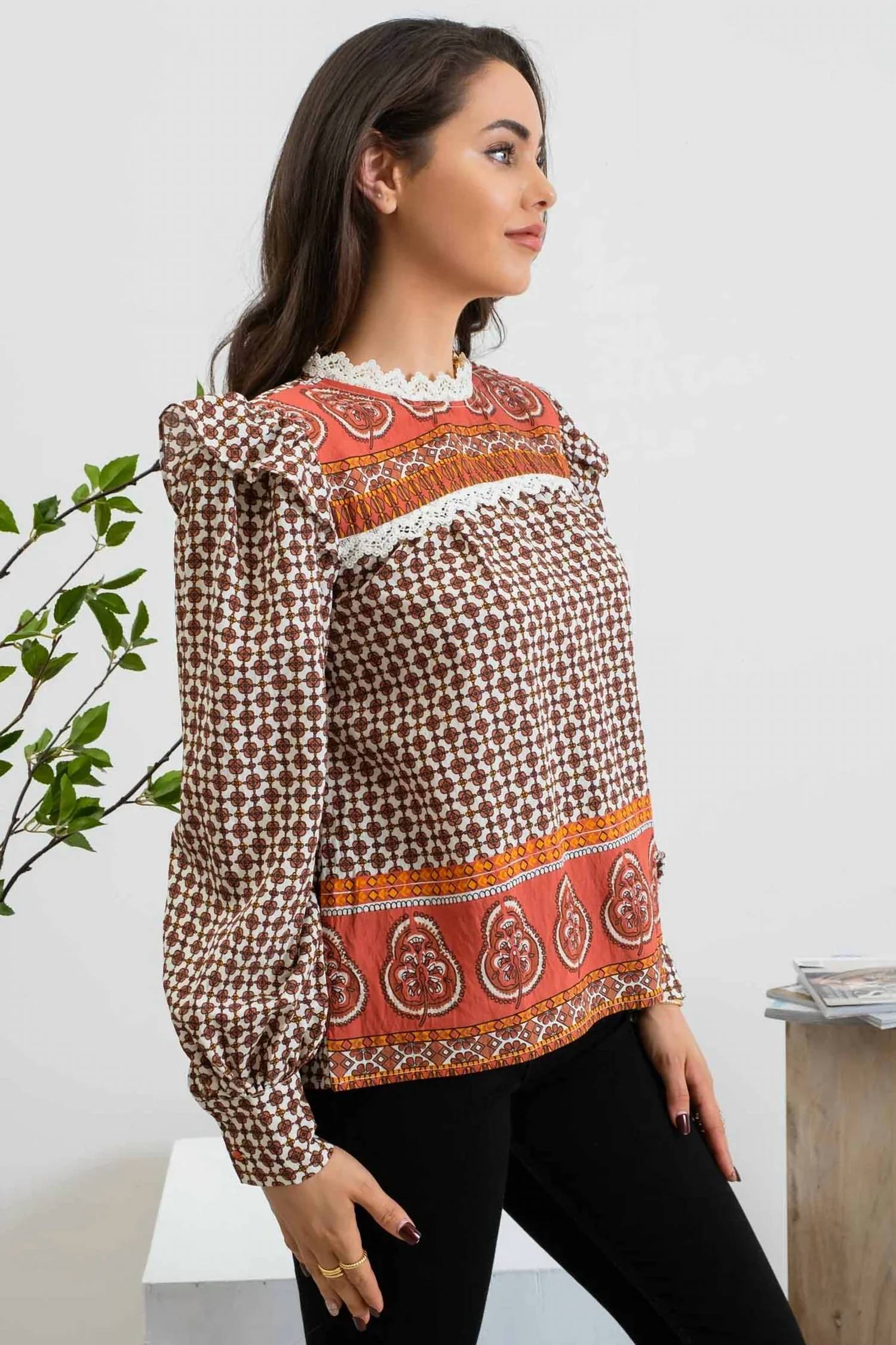 Blu Pepper - Geometric Long Sleeves Blouse