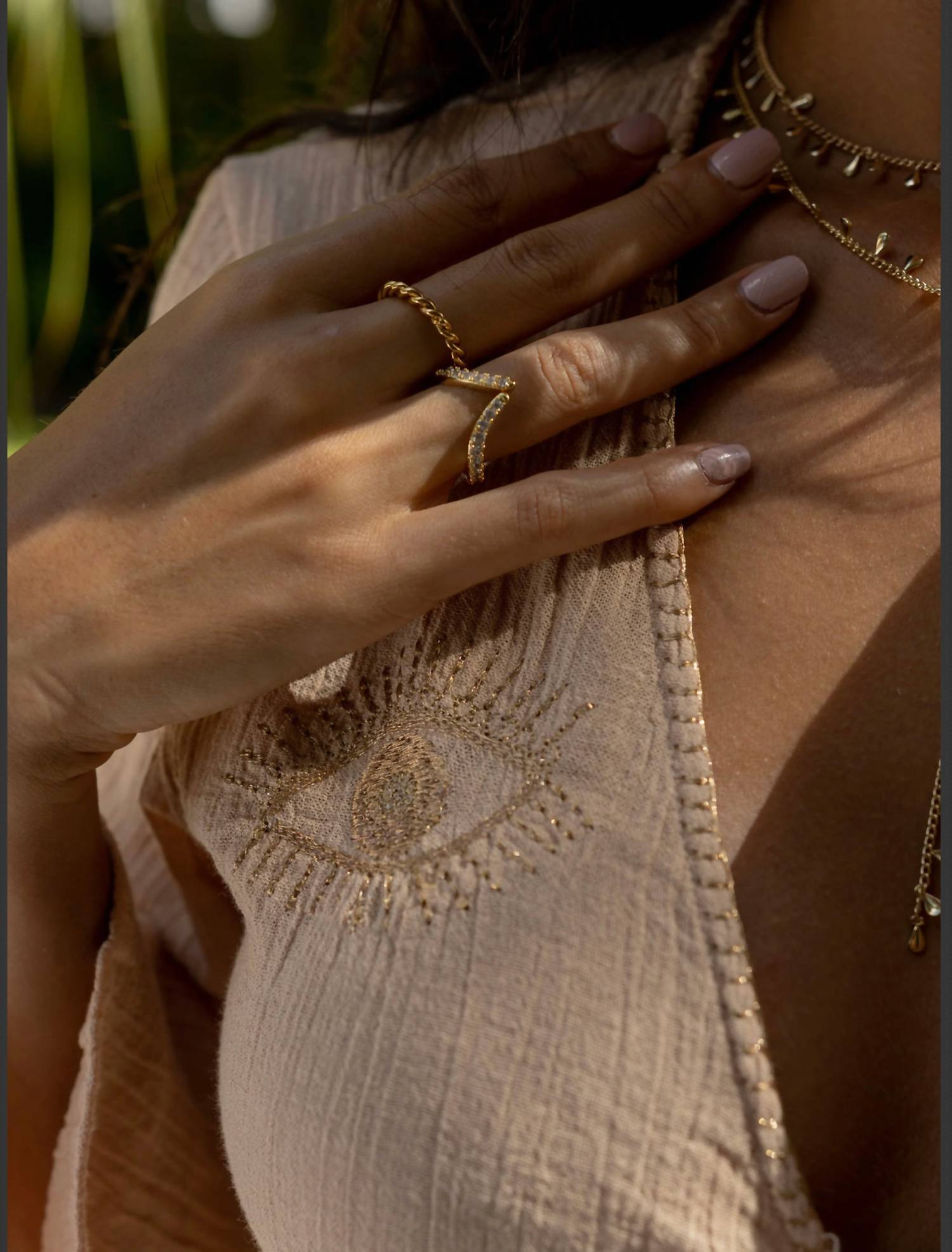Sahira - Women's Alara Chevron Ring