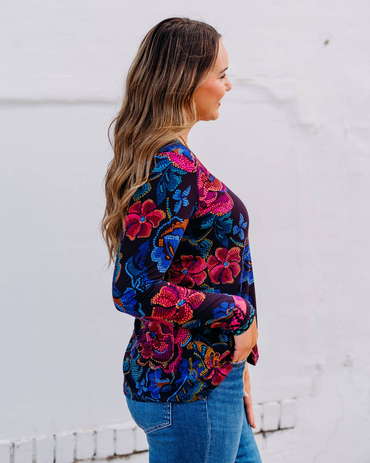 Johnny Was - Janie Favorite Long Sleeve V‑neck Swing Tee
