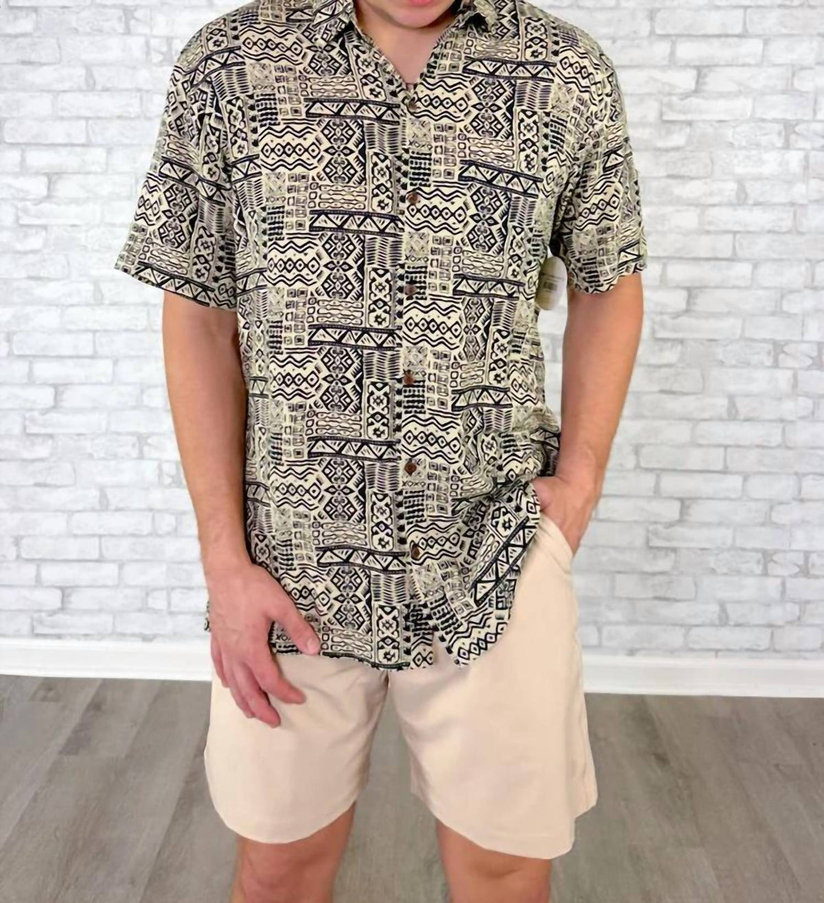 Kenny Flowers - Women's Night Out Button Down Top