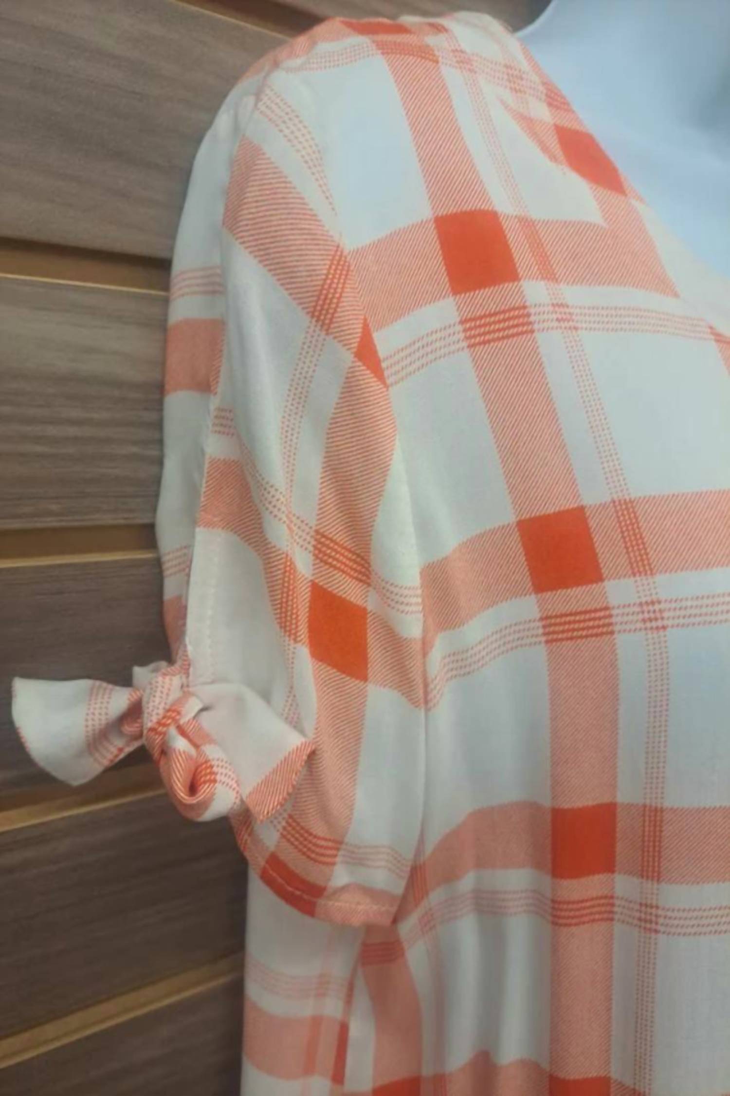 Moci - Women's Tied Short Sleeve Plaid Linen Blouse