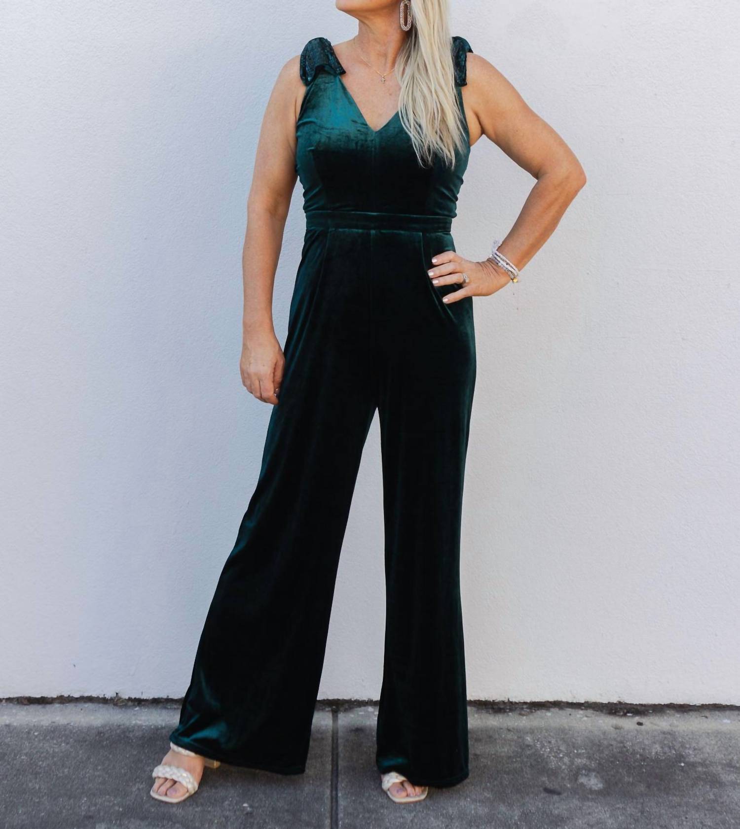 Entro - Standing Out Velvet V-neck Jumpsuit