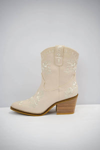 Mia - Women's Calico Embroidered Boots