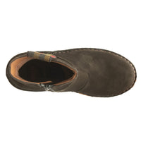 SILKEN BOOT