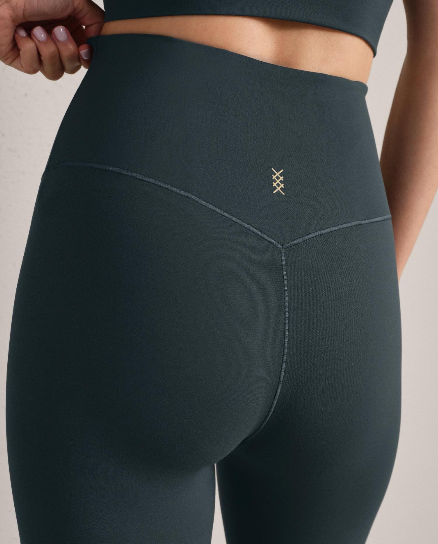 RHONE Revive 7/8 Waistband Legging in wild forest - women's pants - view 4
