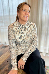 Brandtex - Women's Long Sleeve Animal Print Top