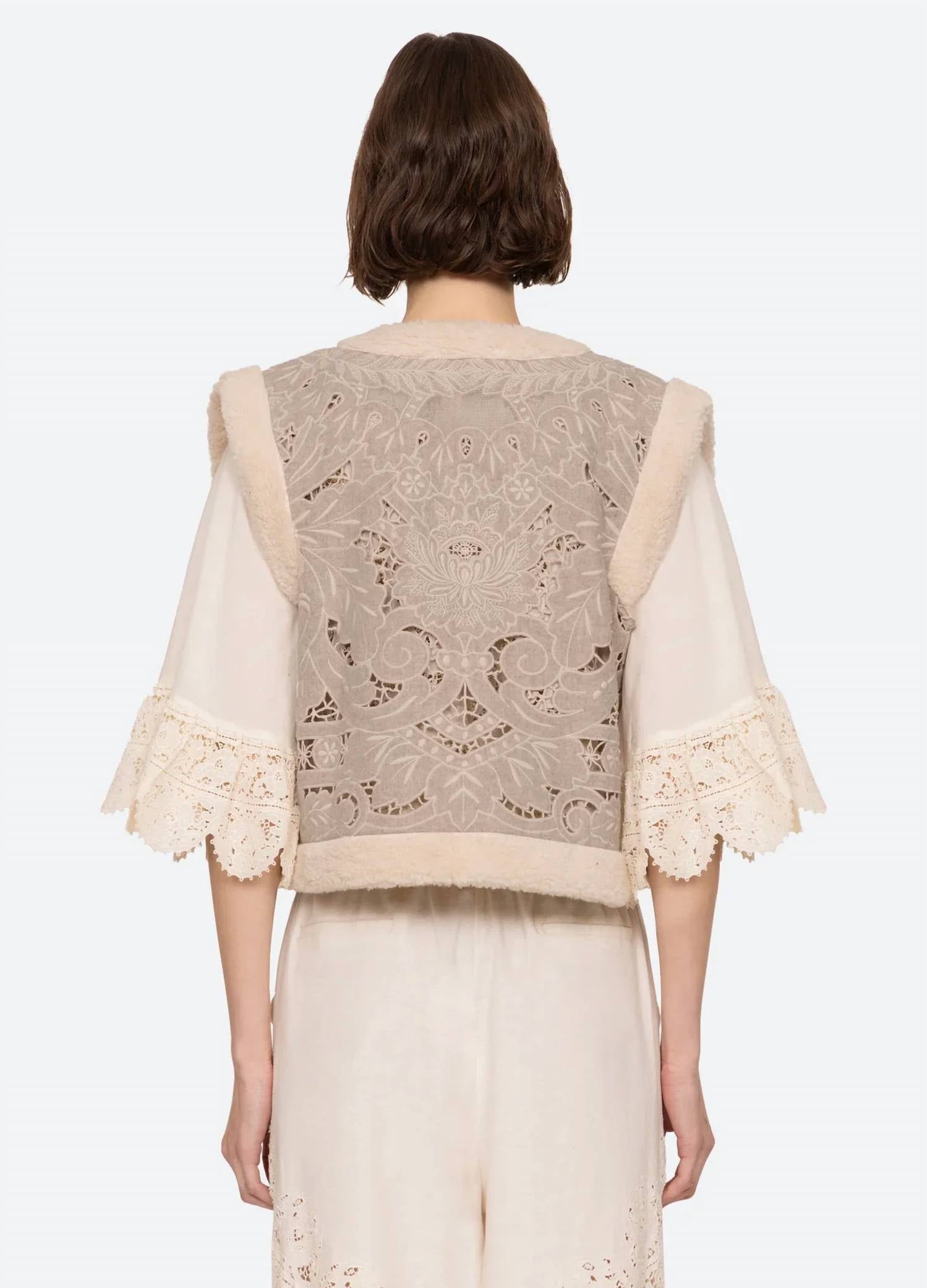 Sea - Ceci Floral Embroidery Vest