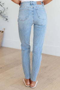 Judy Blue - Mid Rise Tummy Control Distressed Skinny Jeans
