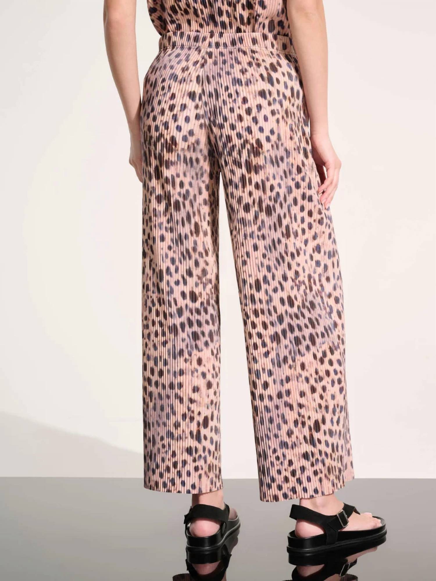 Joseph Ribkoff - Pleated Scuba Crepe Animal Print Pull On Wide Leg Pants