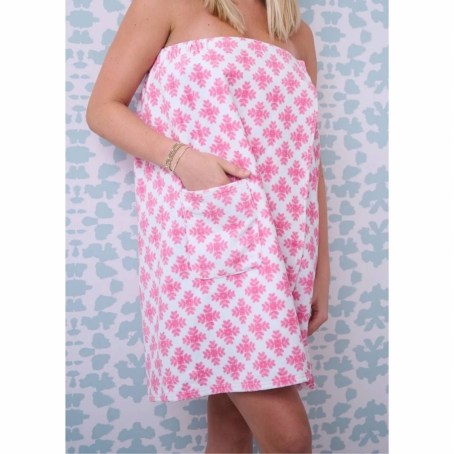 Laura Park - Brushstrokes Bath Wrap