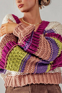 Trend:Notes - V Neck Line Slightly Cropped Chunky Knitted Sweater