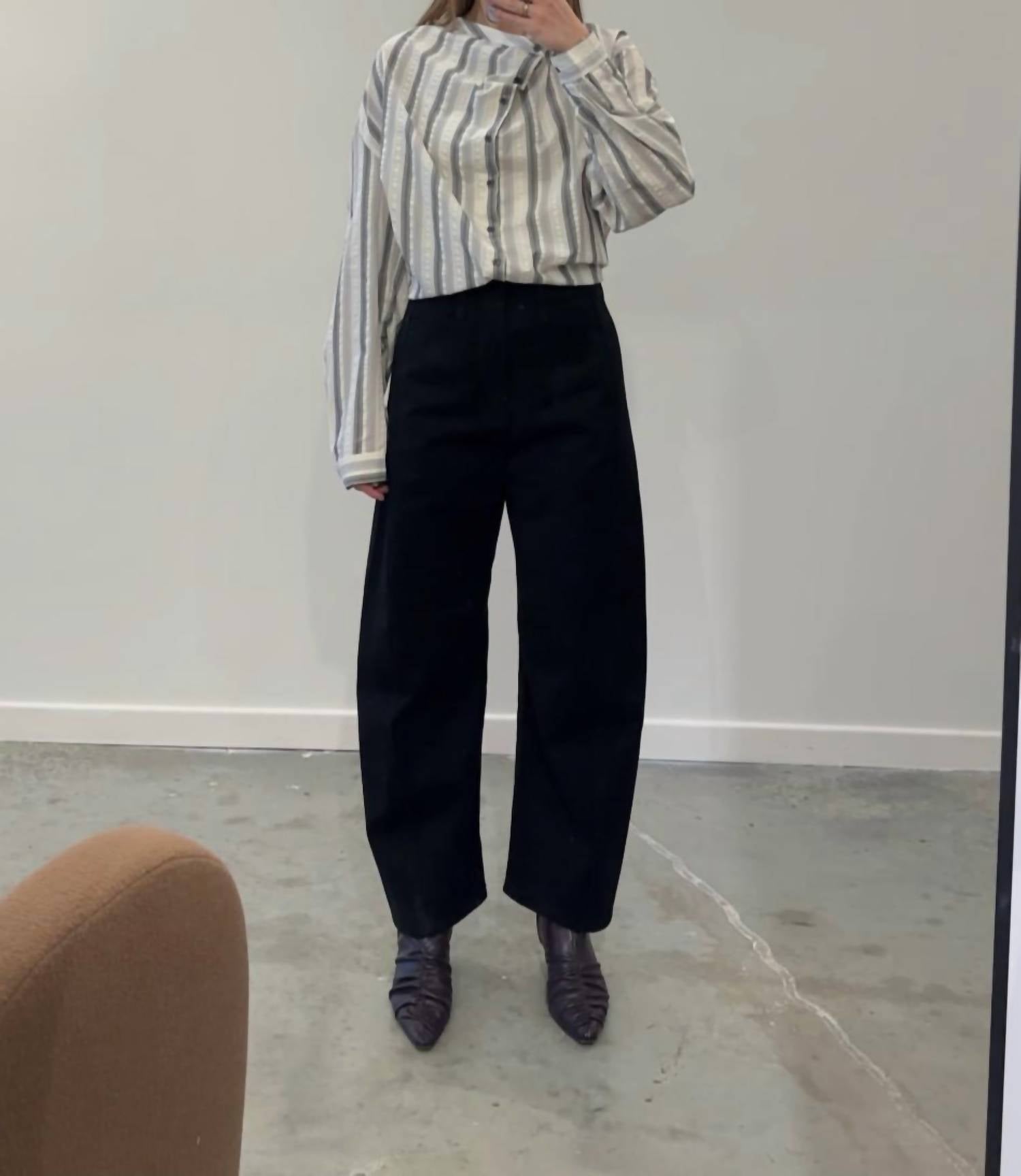 Collective - Mid Rise Barrel Jeans