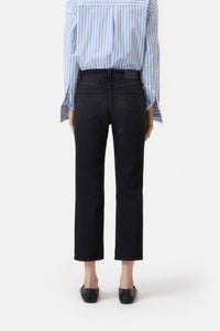 CLOSED Milo Straight Jeans in dark grey - women's jeans - detail view