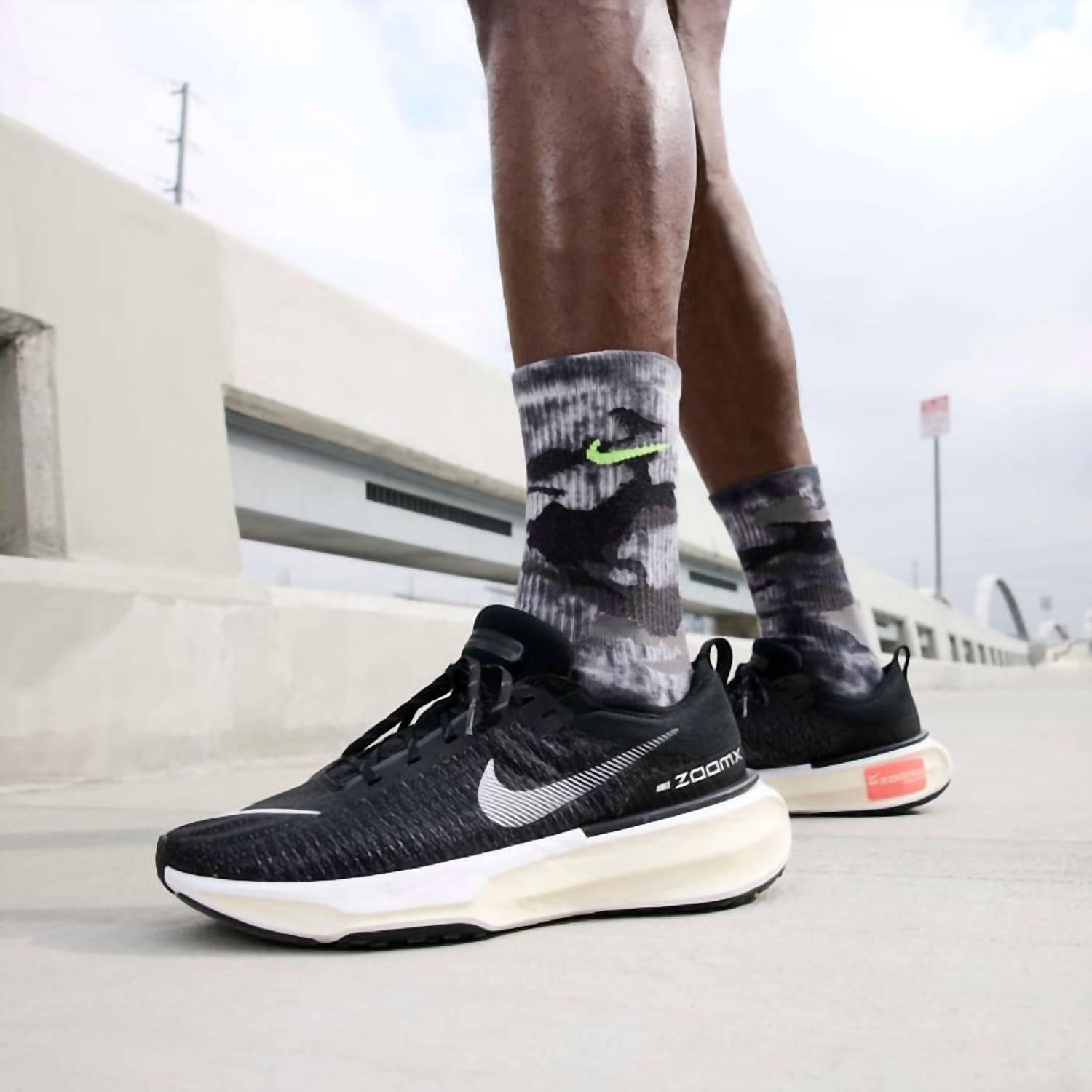 Nike - Men's Zoomx Invincible Run Flyknit 3 Shoe