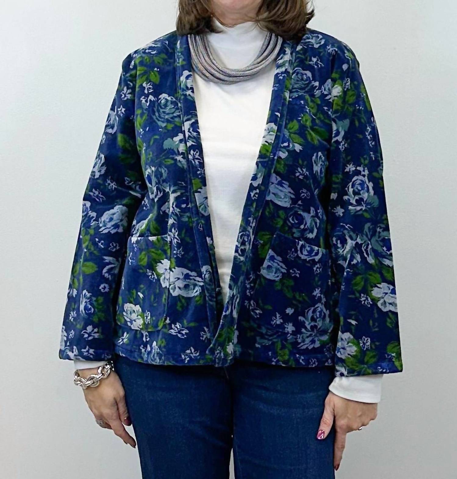 Dolma Astrid Velvet Jacket in navy - women's jacket