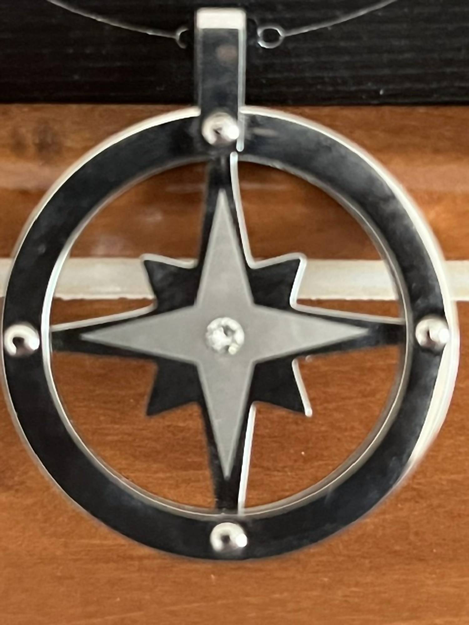 FAIRE COMPASS PENDANT-UNISEX-STAINLESS in silver - women's item - detail view
