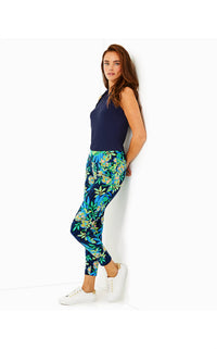 Lilly Pulitzer - Upf 50+ Luxletic 28" Corso Pant
