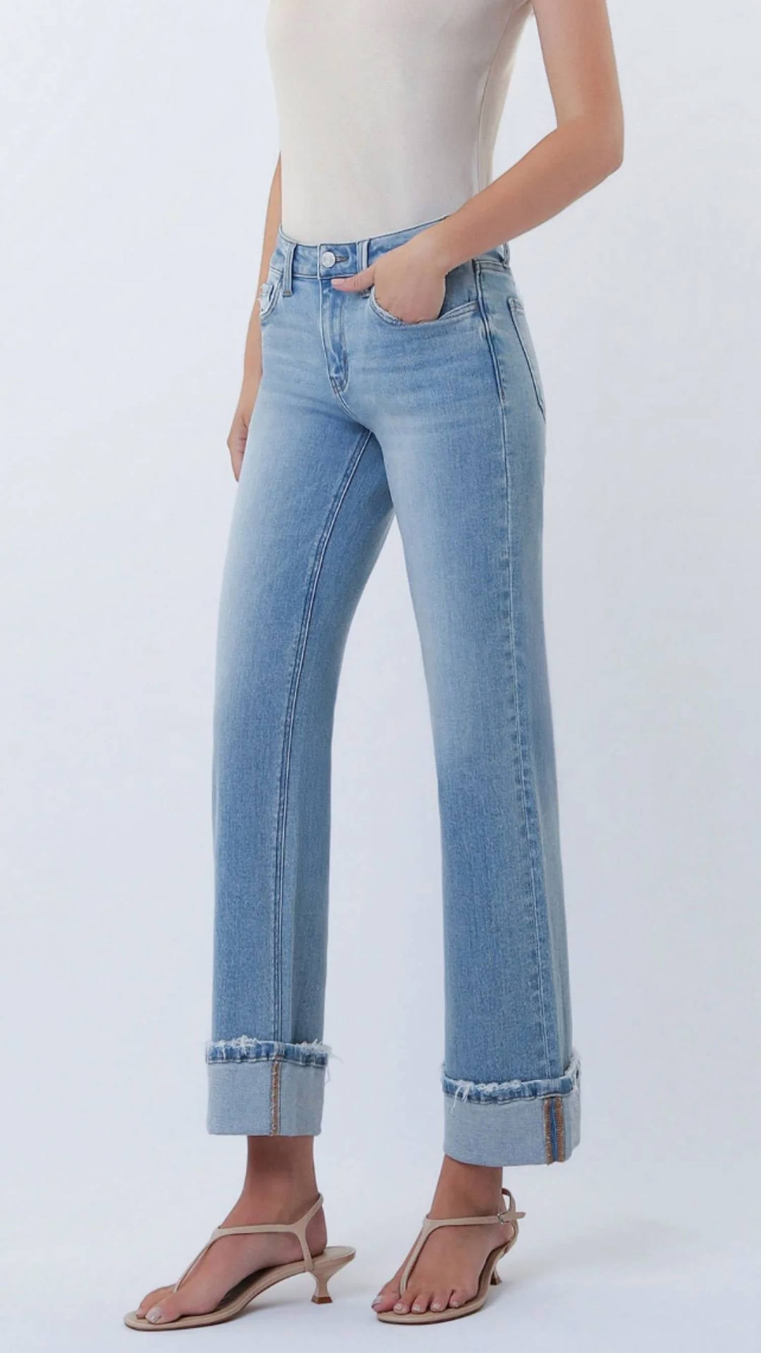 Lovervet - Women's Mid Rise Medium Light Cuffed Slim Wide Leg Jeans