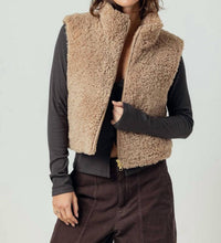 Sundays - Sherpa Cecily Vest