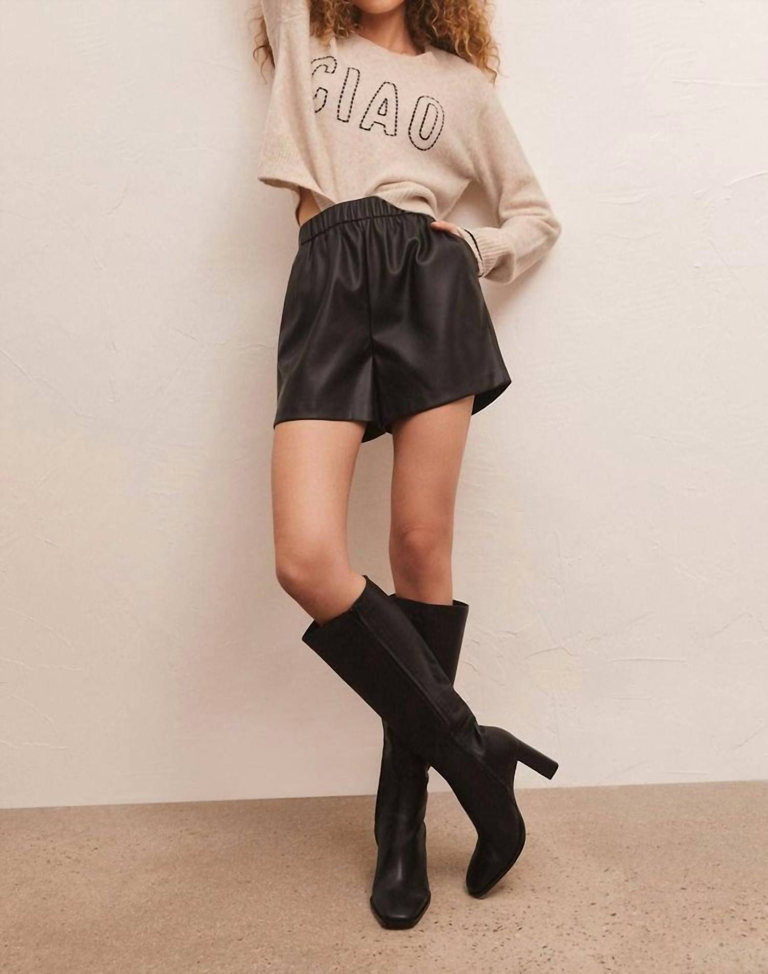 TIA FAUX LEATHER SHORT