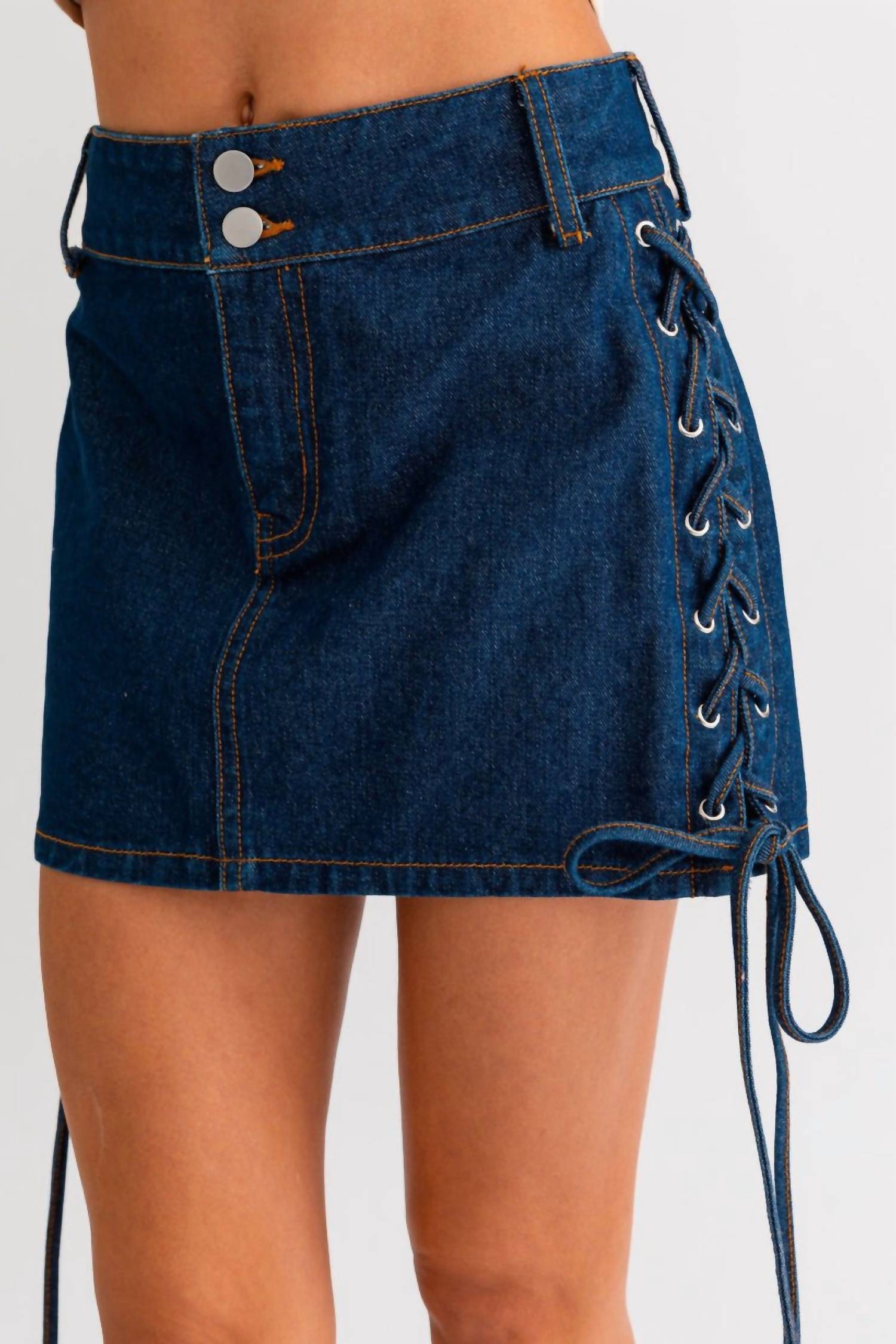 Le Lis - Mini Skirt With Bow Tie Detail