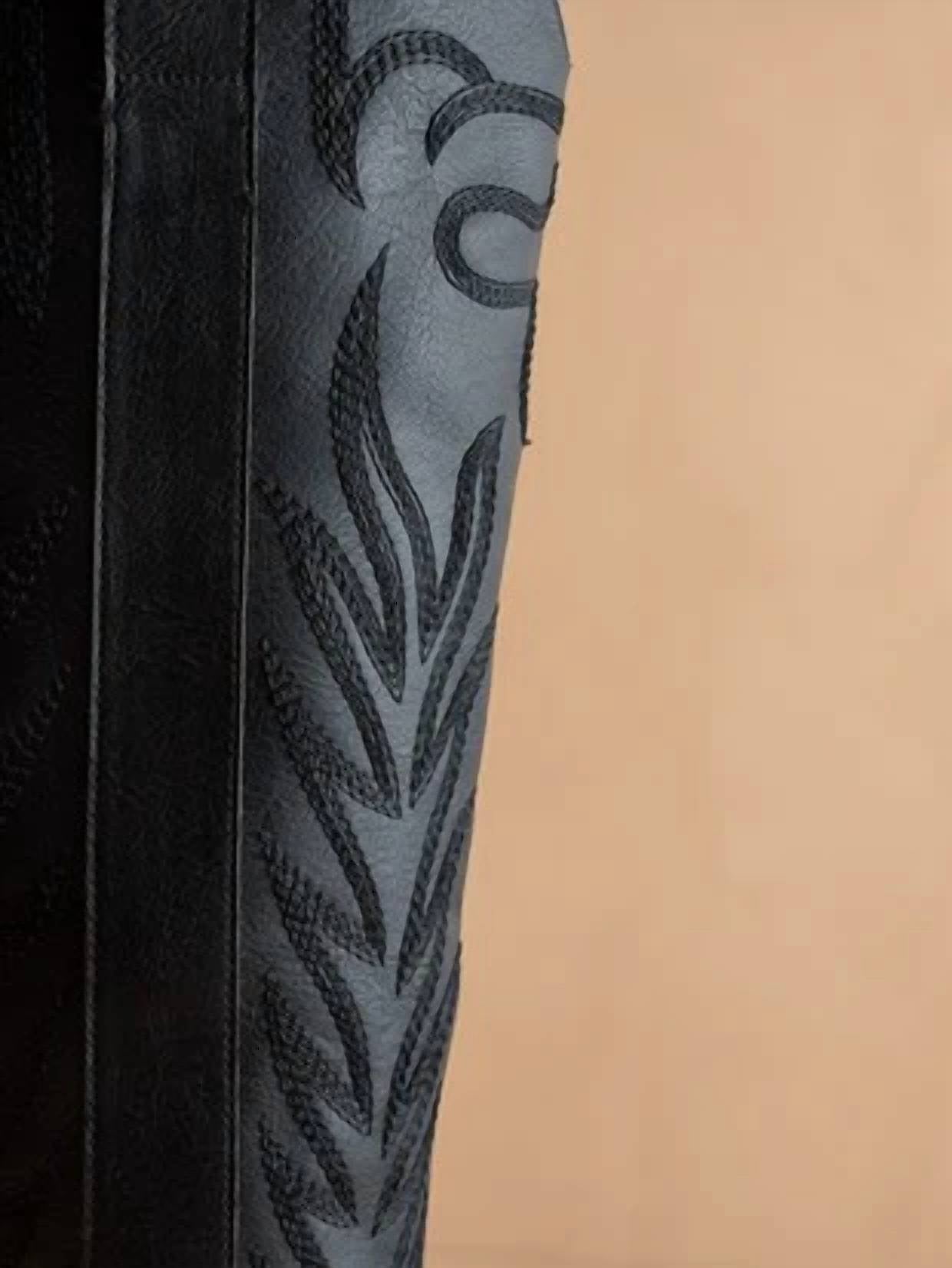 Oasis Society - Women's Savannah Embroidered Western Boot