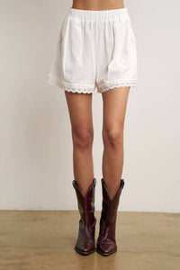 Lara Daisy - Effortless Feminine Lace Trim Cotton Shorts