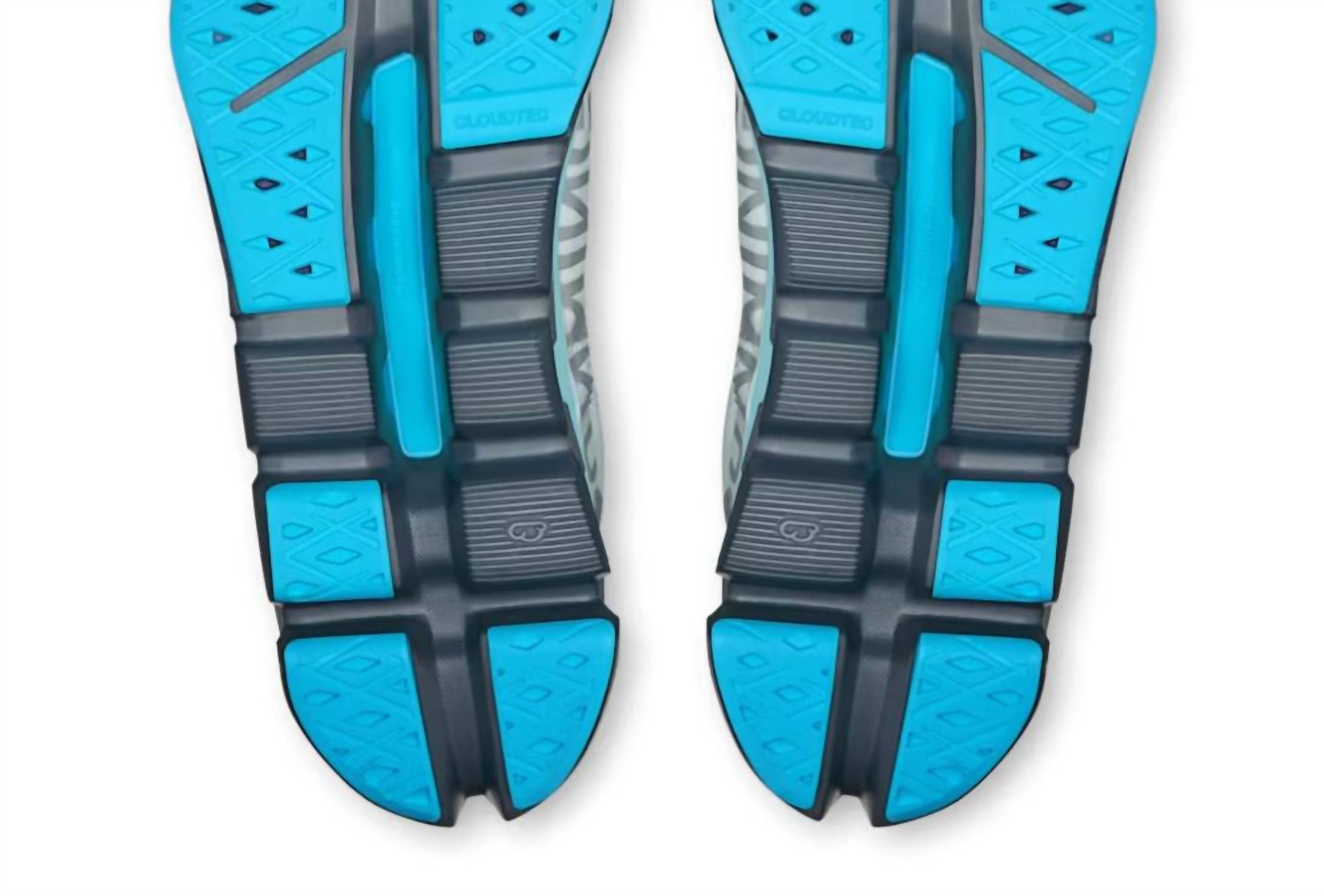 On - Women's Cloudflow 5 Sneakers