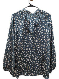 Kld. Signature - Twist Neck Top