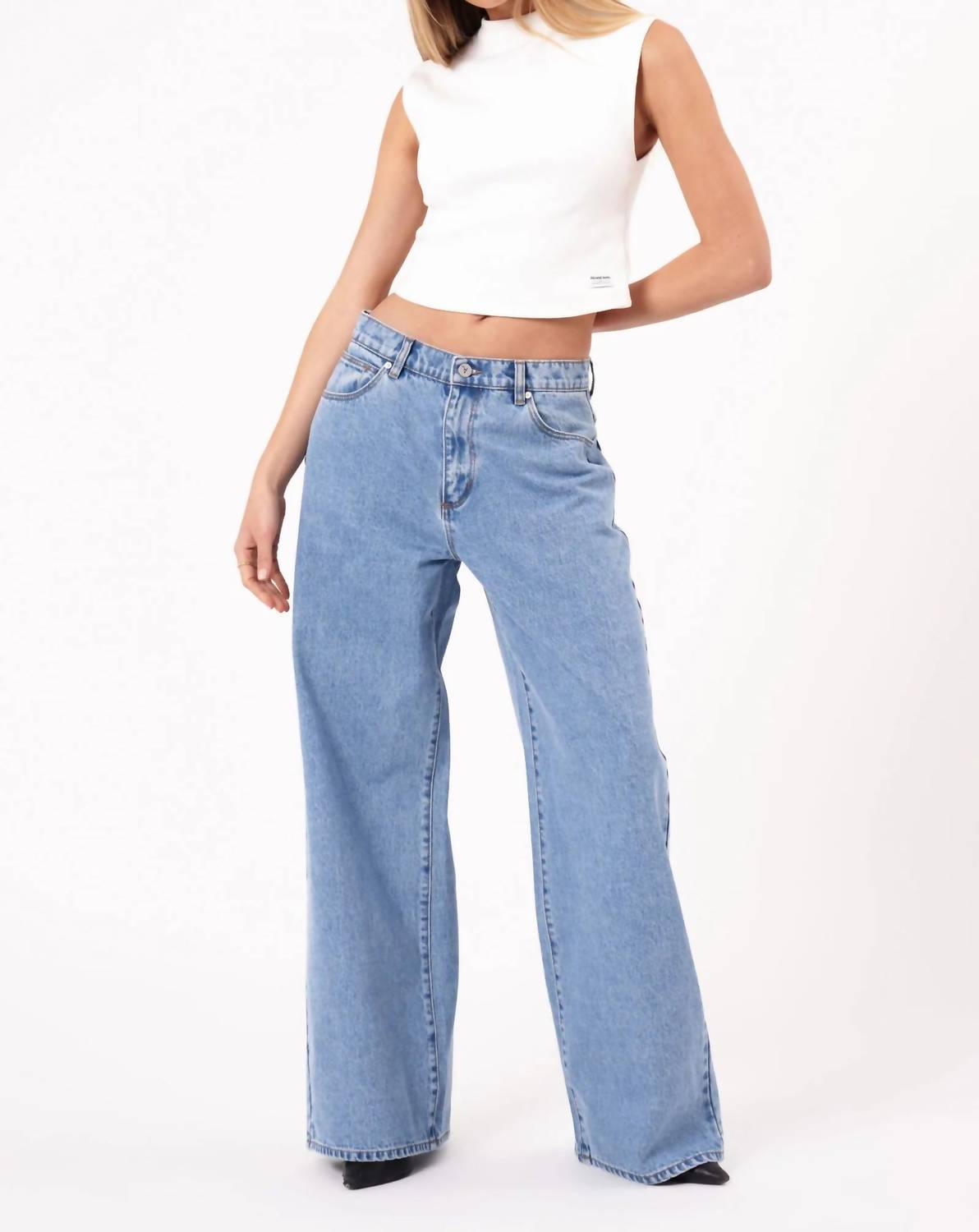 Abrand Jeans - 95 Mid Rise Super Baggy Jeans