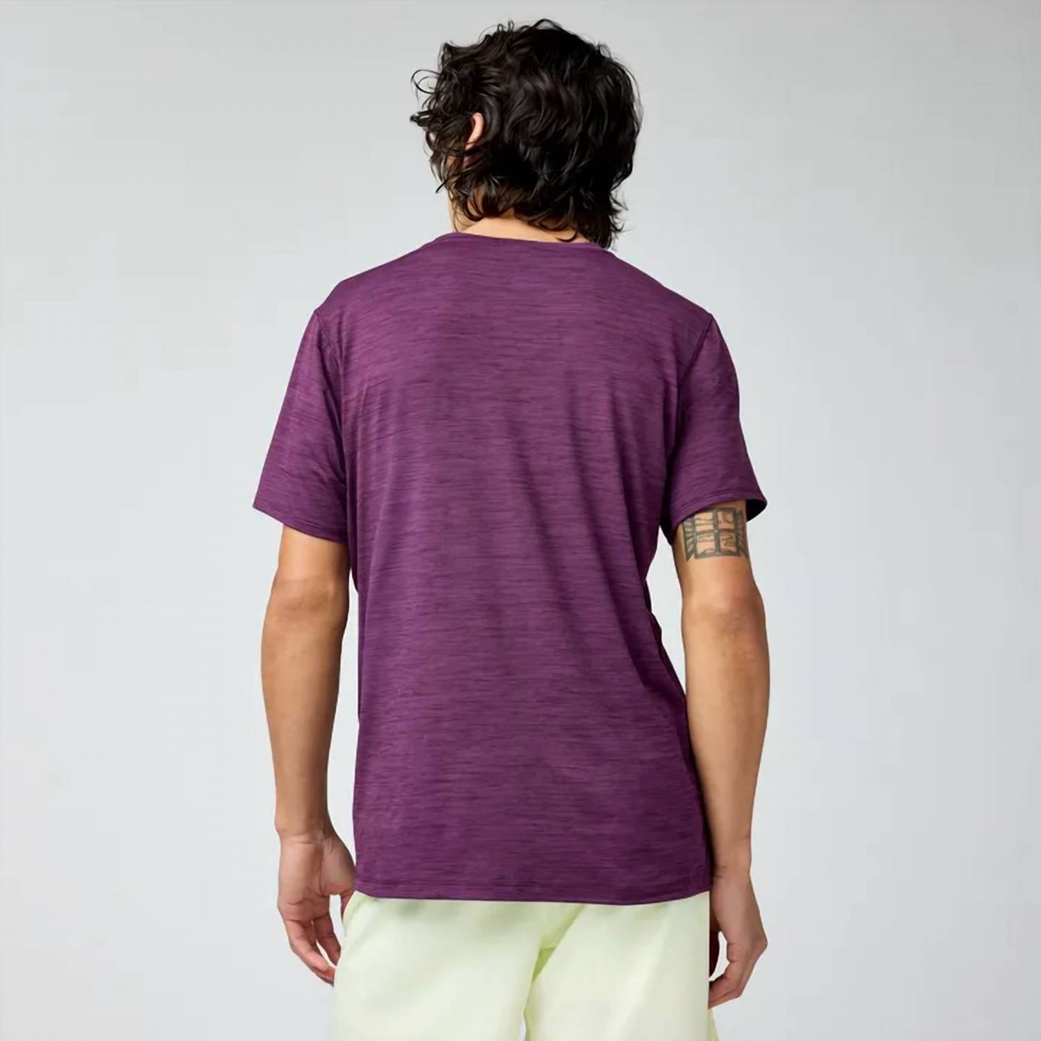 BROOKS Luxe Short Sleeve Tee in htr burgundy blaze - men's t-shirt - detail view