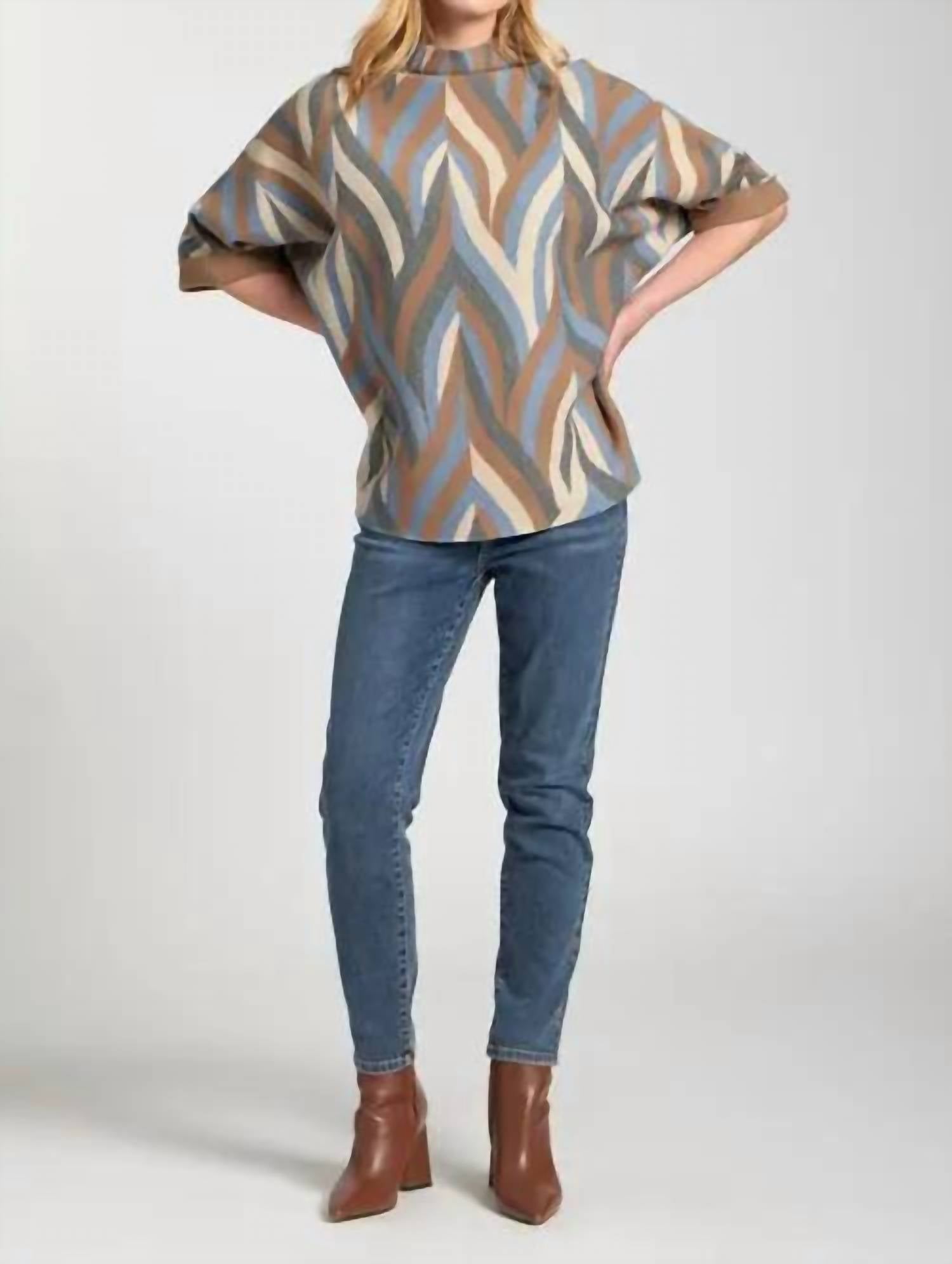 Apny - Interlacing Lines Cowl Neck Sweater