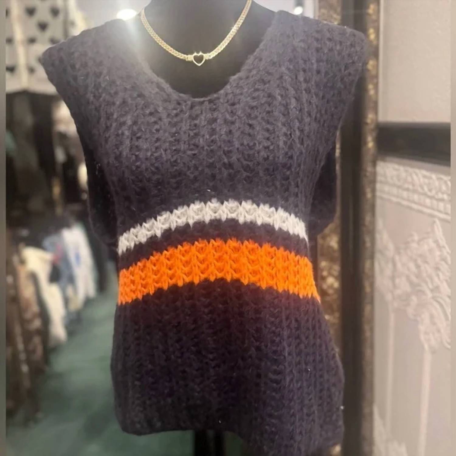 Milio Milano - Women's Striped V-neck Knit Sweater Vest