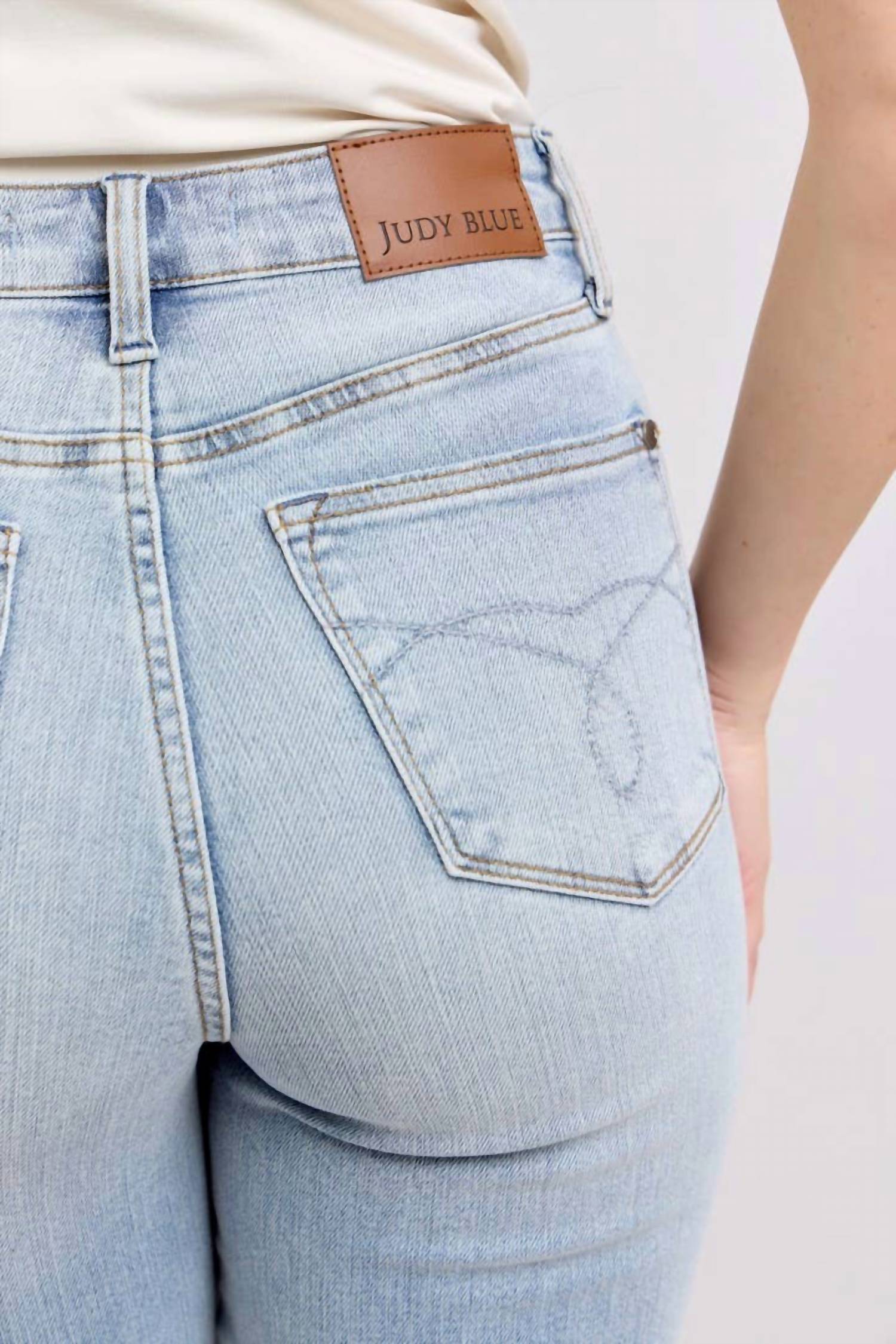 Judy Blue - Tummy Control Bootcut Jeans