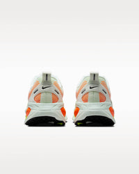 Nike - Men's Vomero 18 Road Running Shoes