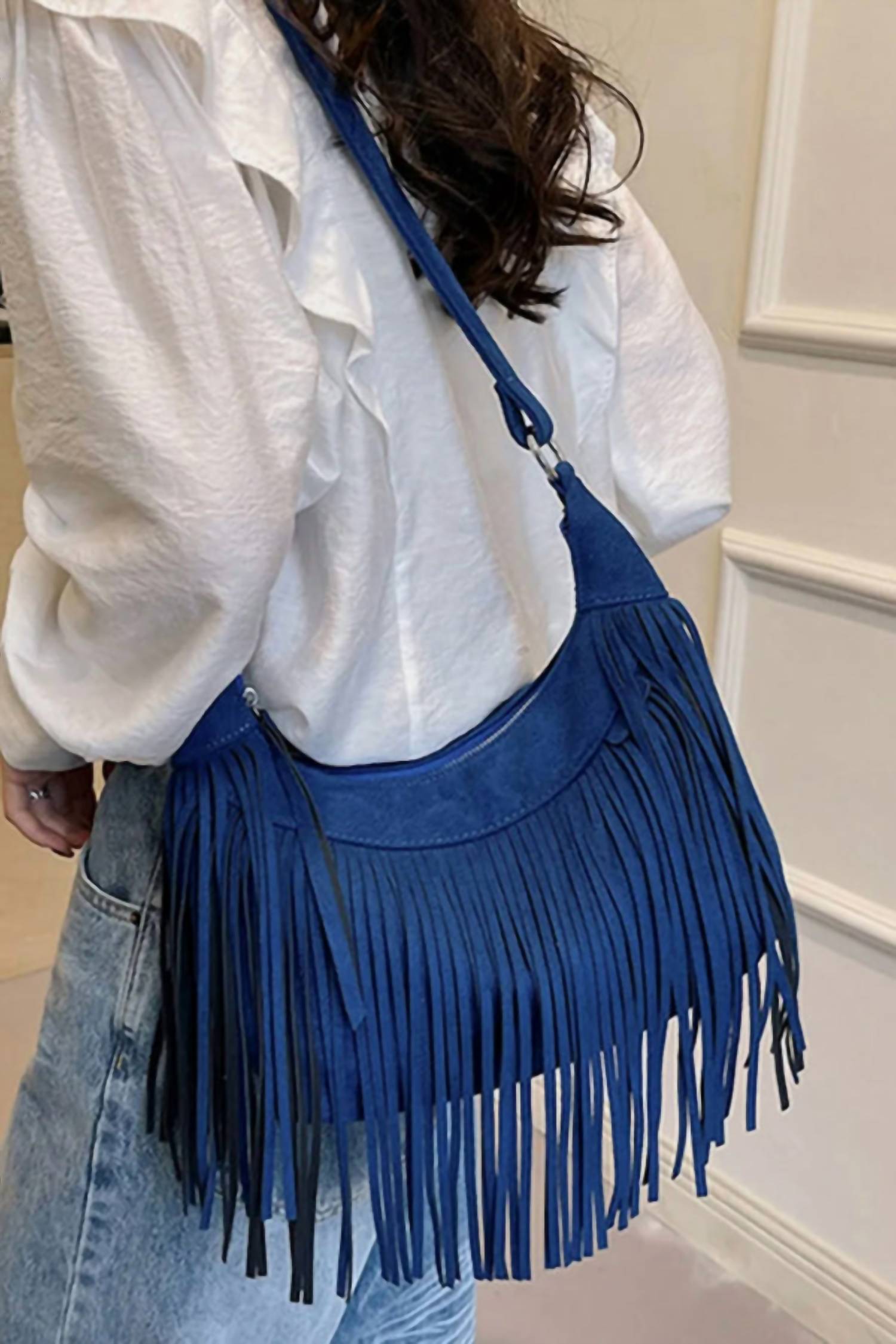 Accity - Women's Tassel Messenger Bag