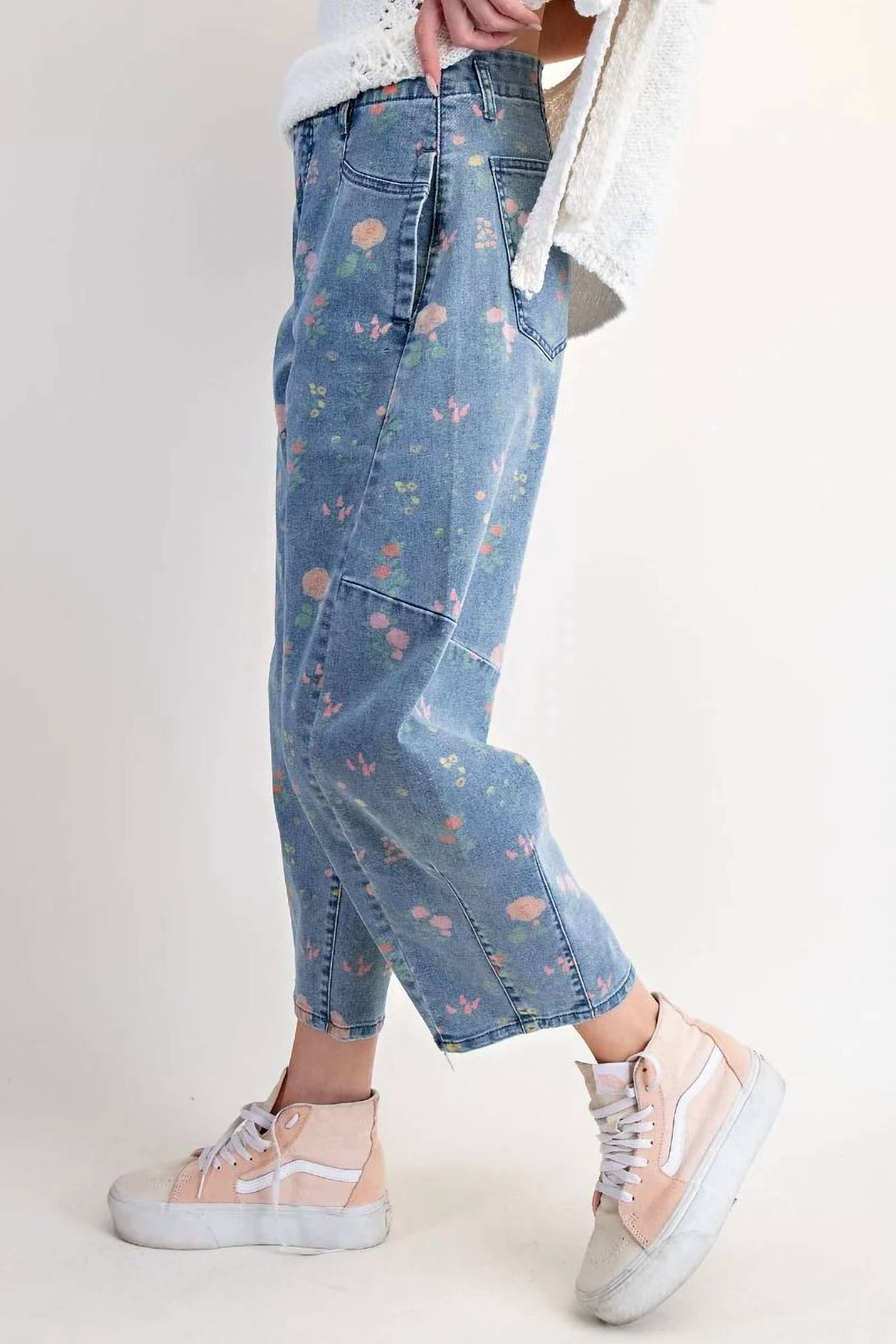 Easel - Women's Riana Floral Printed Stretch Twill Barrel Pants