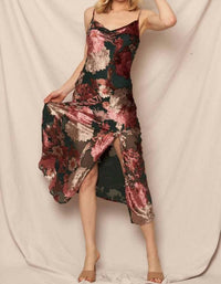 En Creme - Velvet Rose Midi Dress