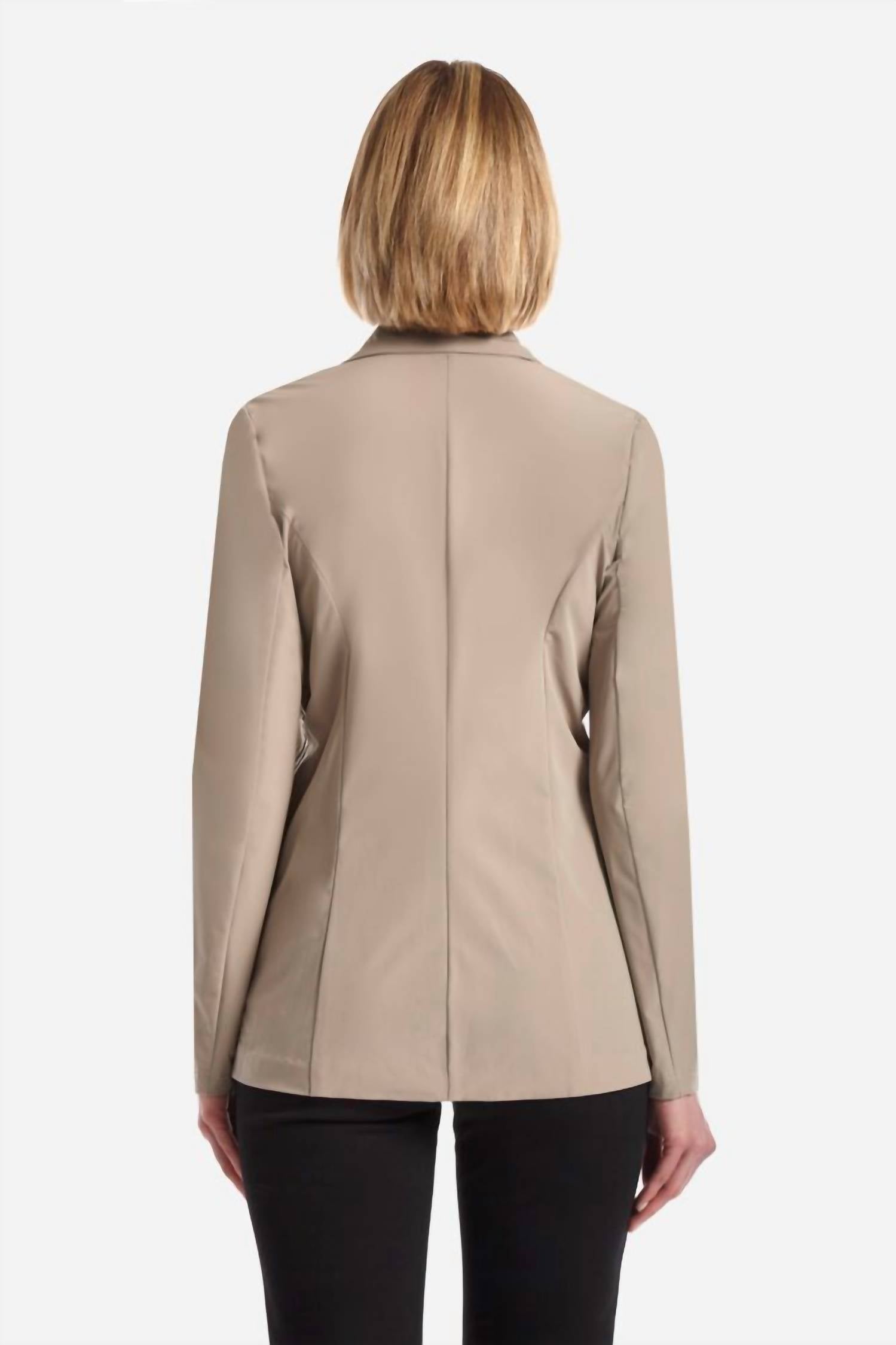 Capsule 121 - TITAN BLAZER