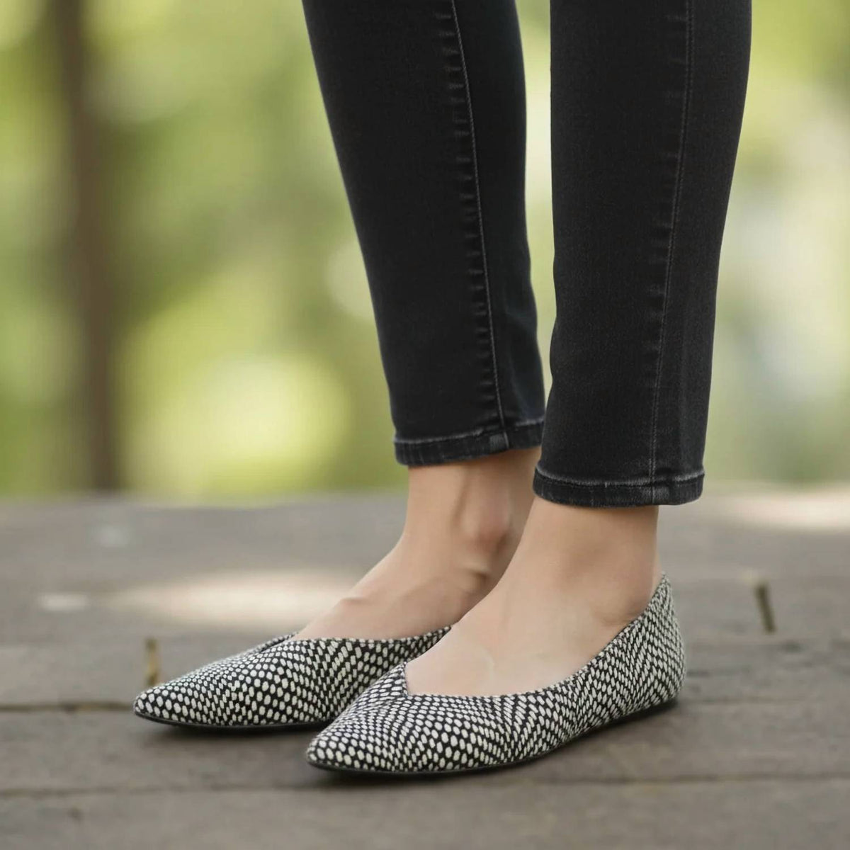 Carrano - Women's Megan Leather Flat