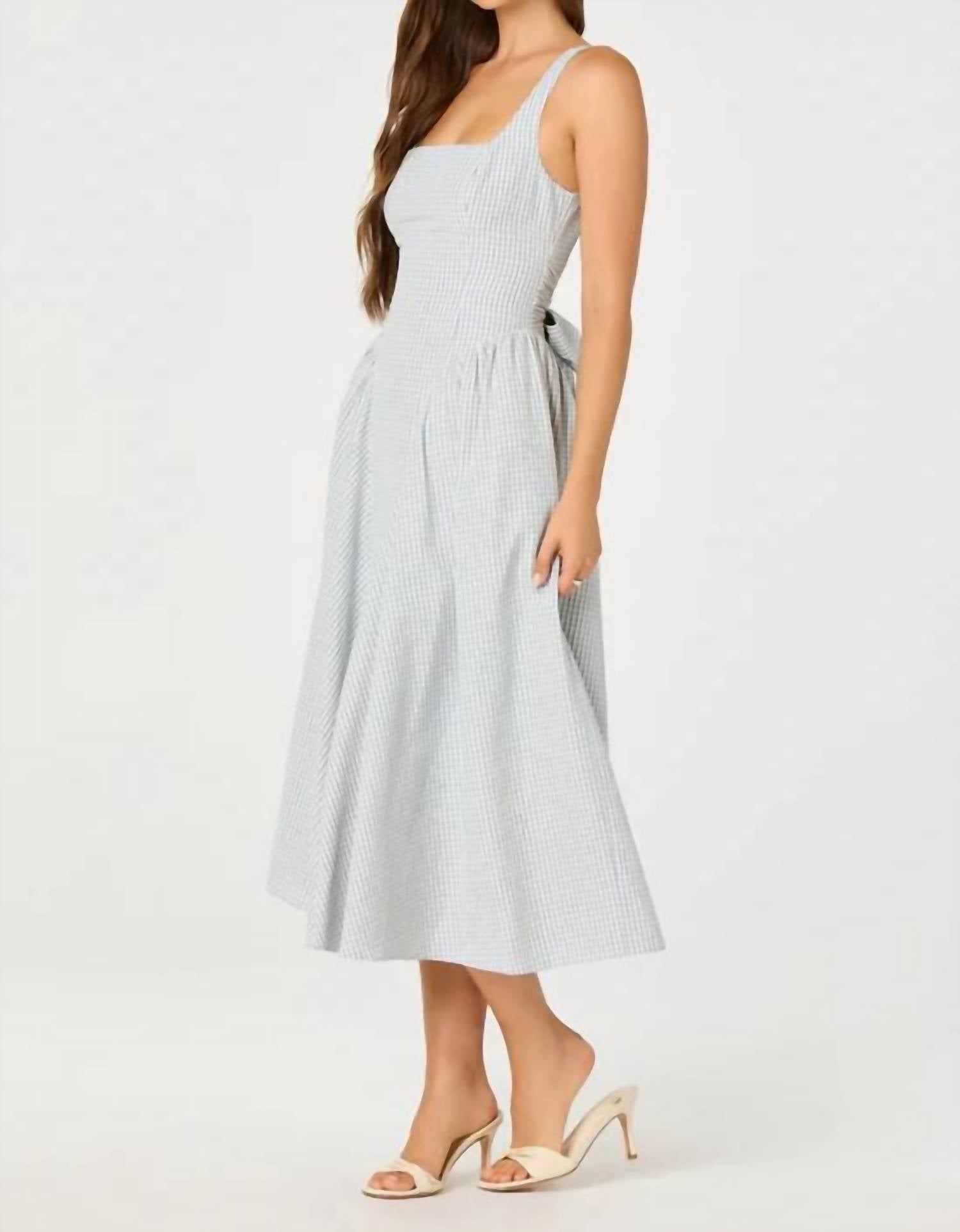 Astr - Vinya Bow-back Midi Dress