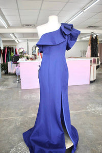 Nox Anabel - One Shoulder Maxi Dress