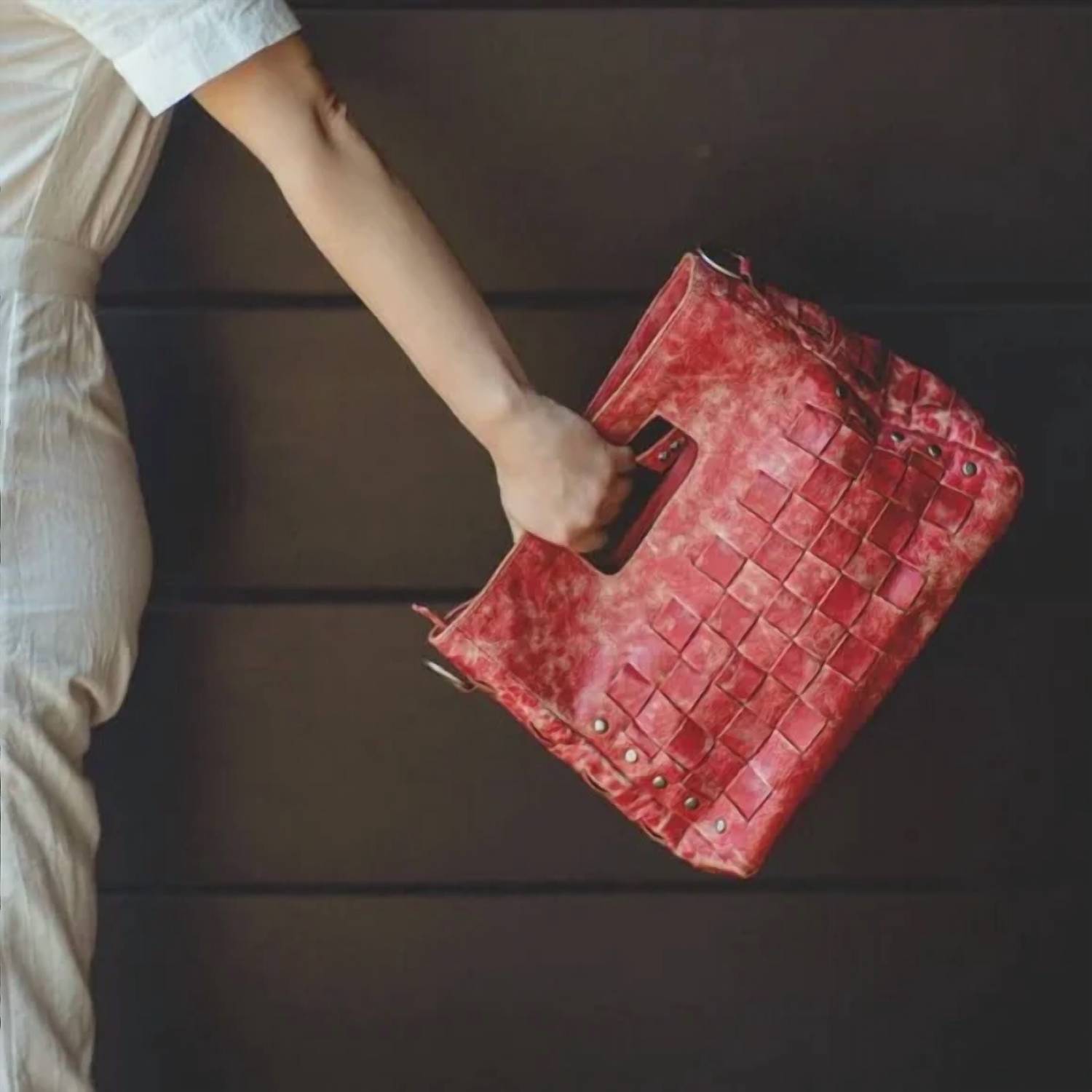 Bedstu - Women's Orchid Crossbody Bag